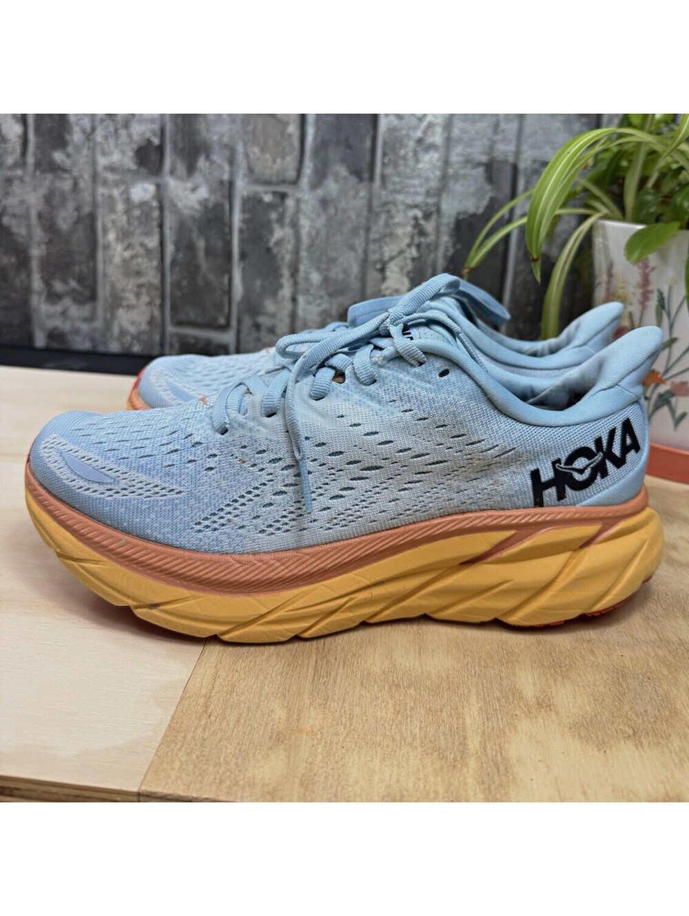 HOKA Clifton 8 Women’s Blue/Yellow/Orange Low Top Lace-Up Logo Mesh Rubber